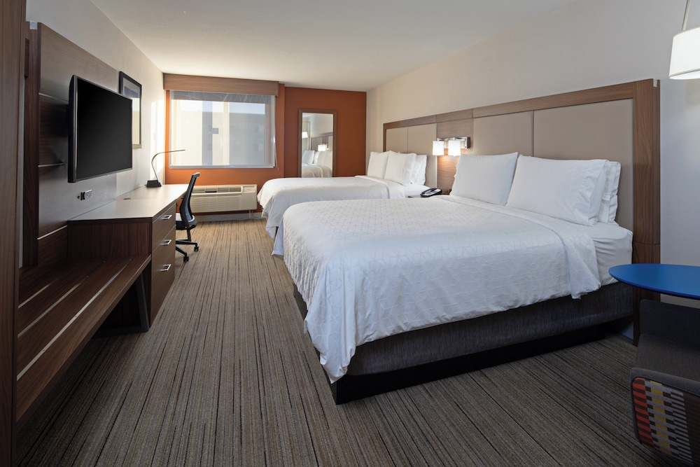 Holiday Inn Express Hotel Suites Seattle Sea Tac Airport 16/44
