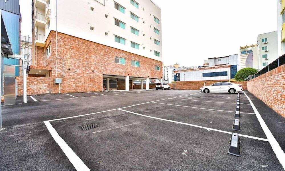 Ssan Motel Tongyeong 30/33