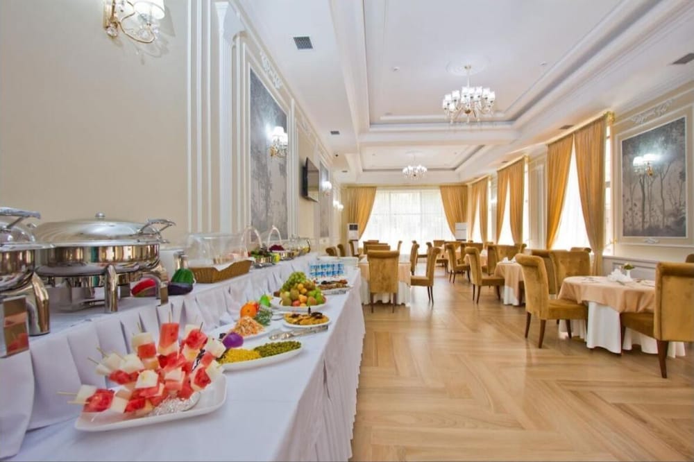 The Plaza Hotel Almaty 54/61