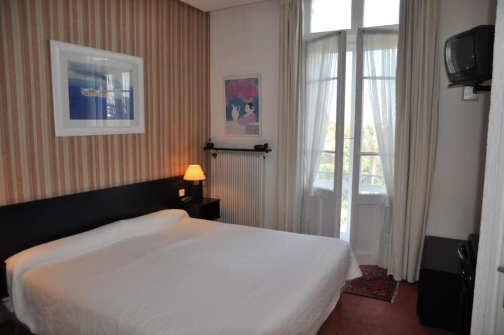 Hôtel Des Mimosas 14/47