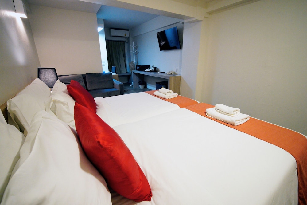 Wild Orchid Villa Bangkok 21/50