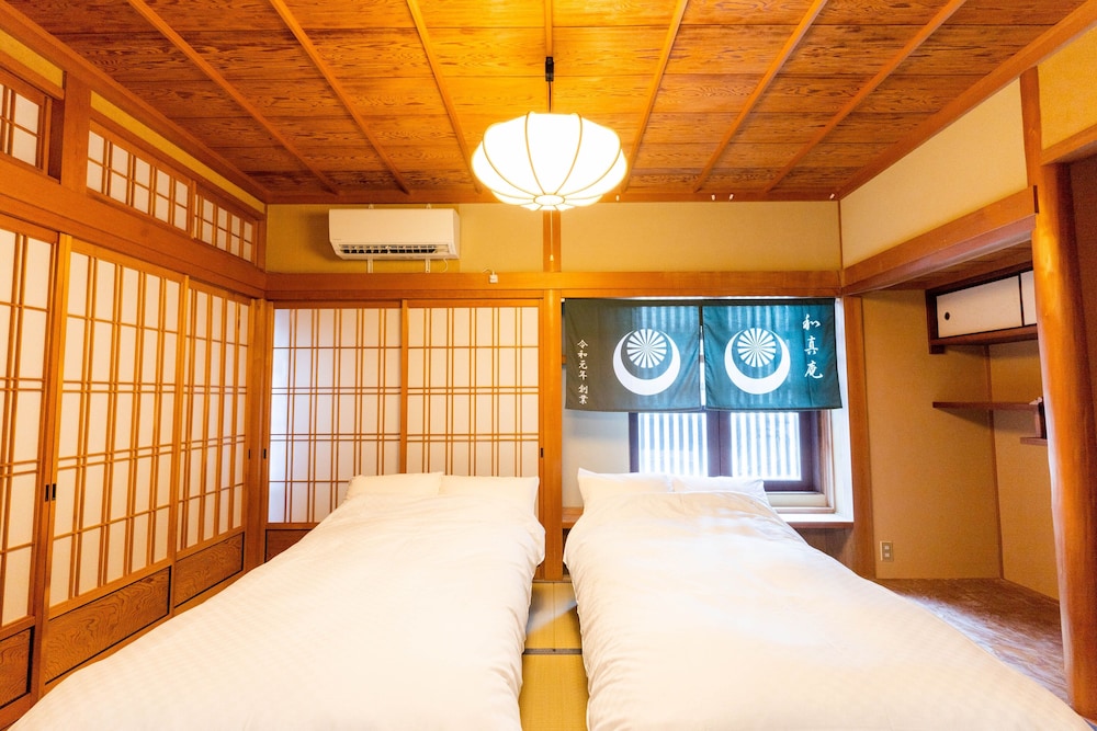 Koyasan Gokuraku Stay 8/26