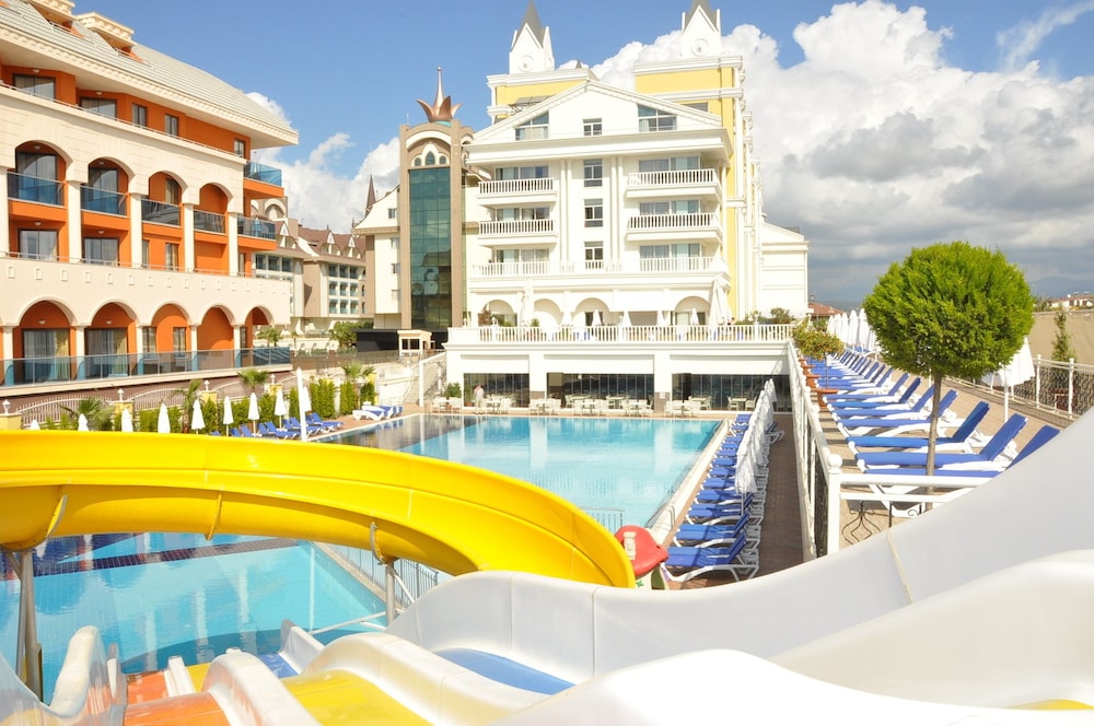 Dream World Resort 36/36