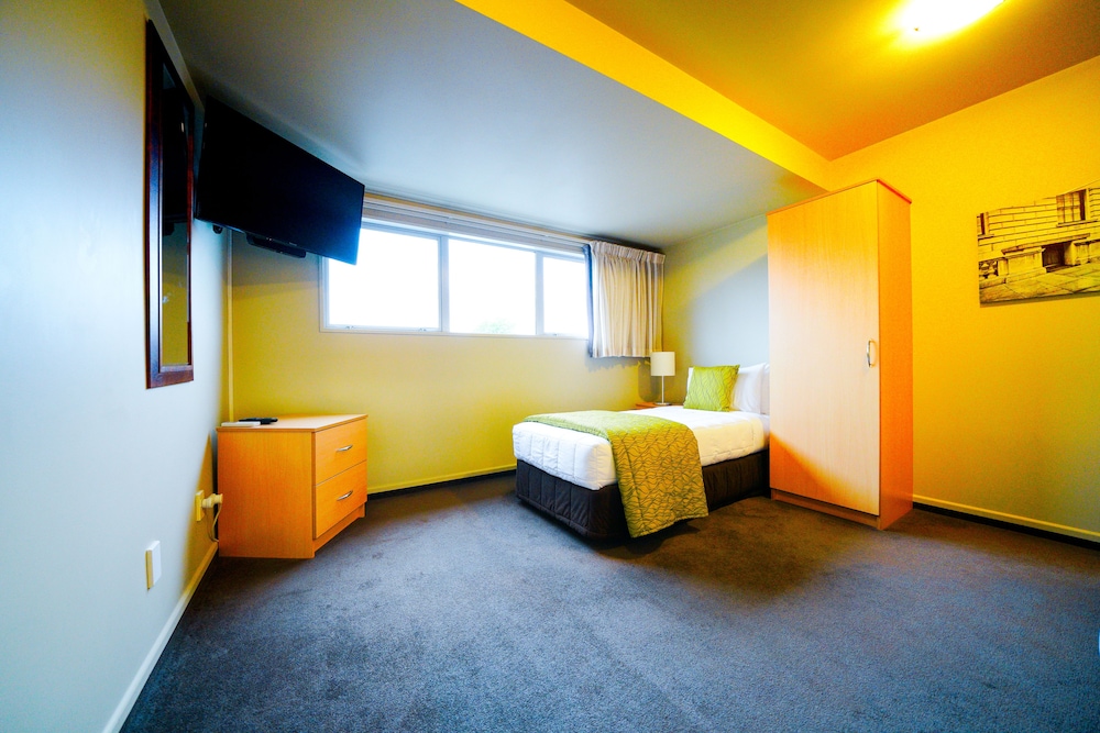 Centrepoint On Colombo Motel 27/40