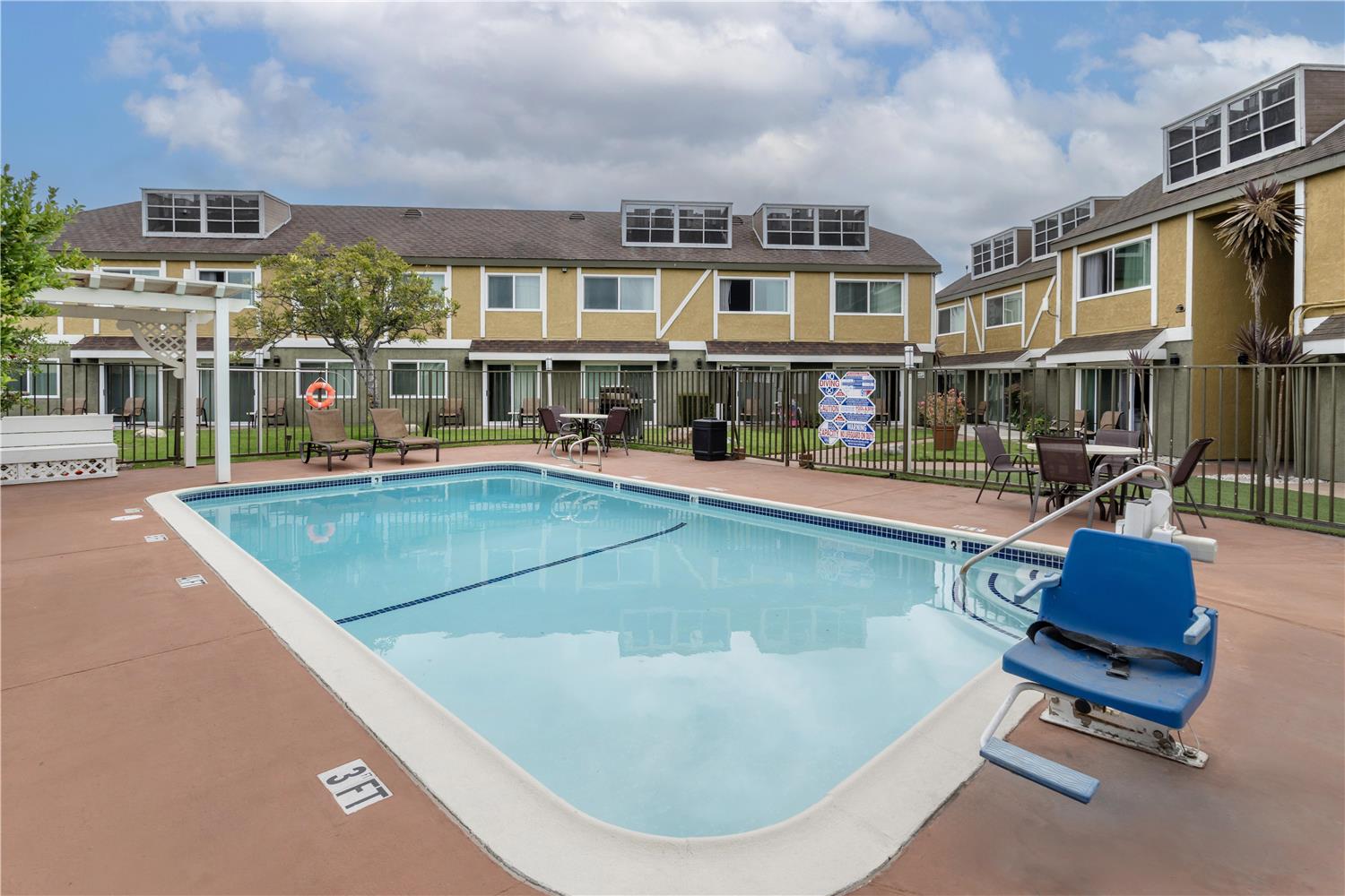 Best Western Westminster Inn 46/48