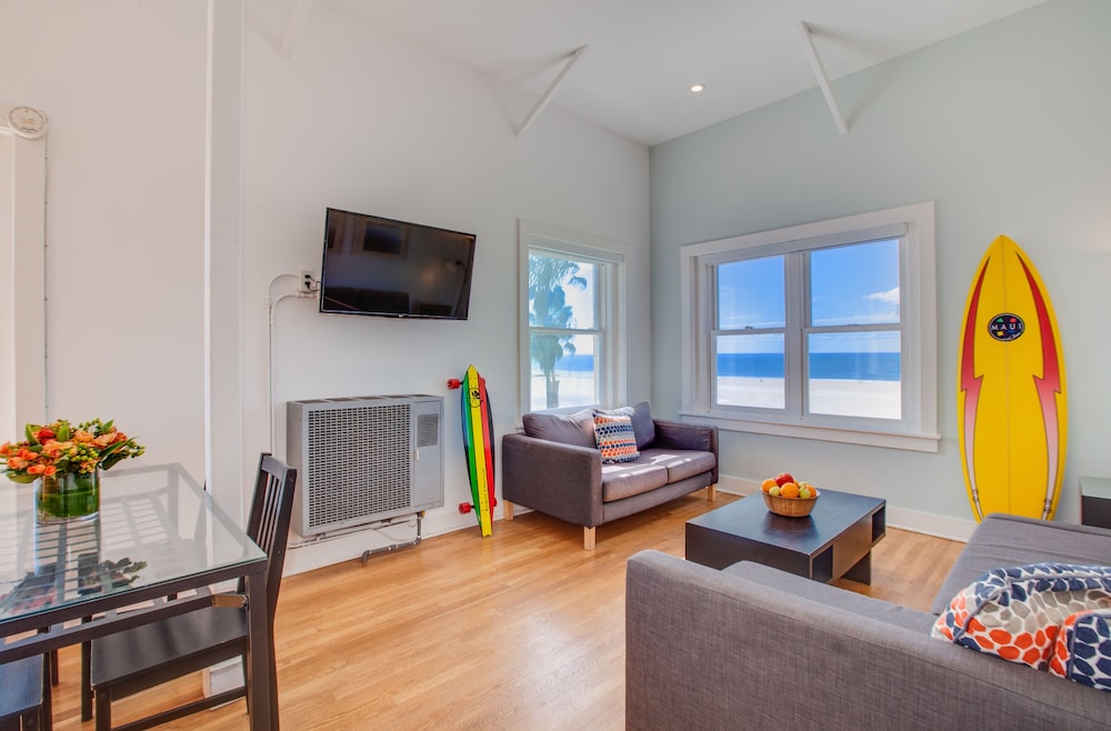 Venice Suites 36/68