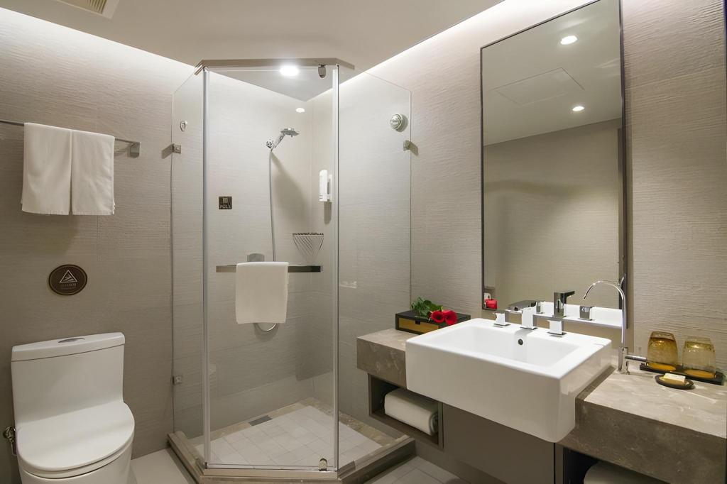 Home Inn Plus (Dali Ancient City South Gate) 41/42