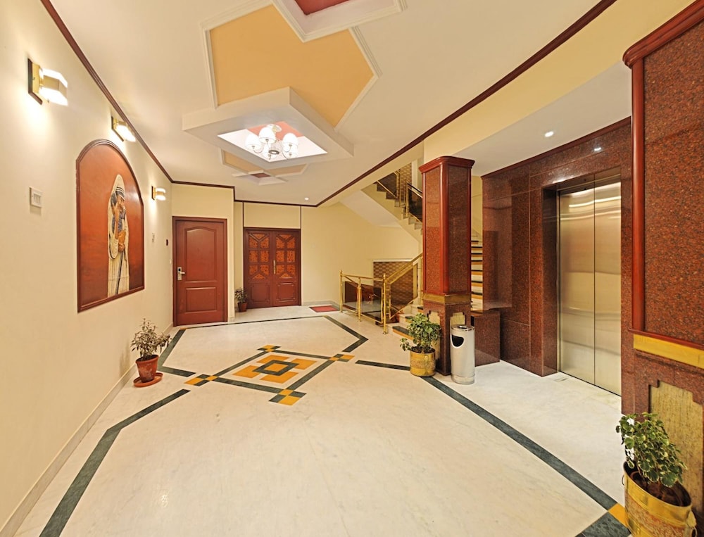 Hotel Gnanam 31/49