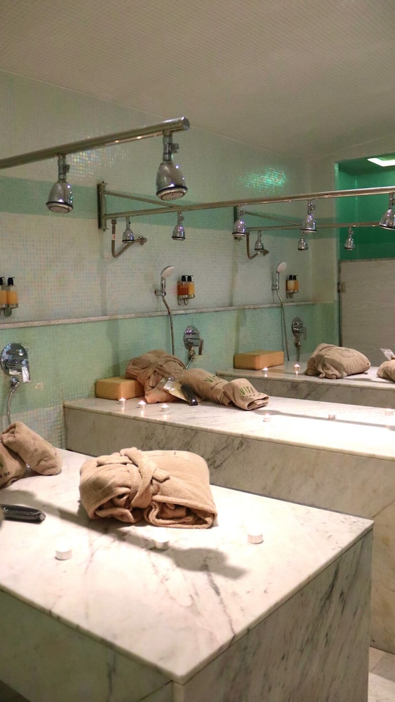 New Hotel Piscine Spa & Wellness Center 30/52