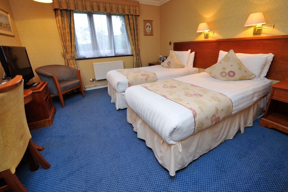Best Western Plus Grim's Dyke Hotel 22/48