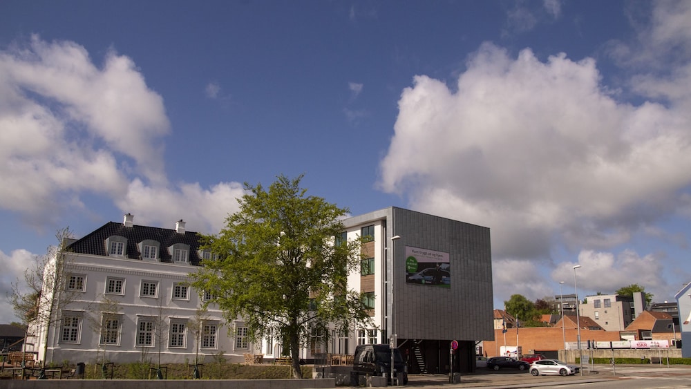 Hotel Skivehus 5/50