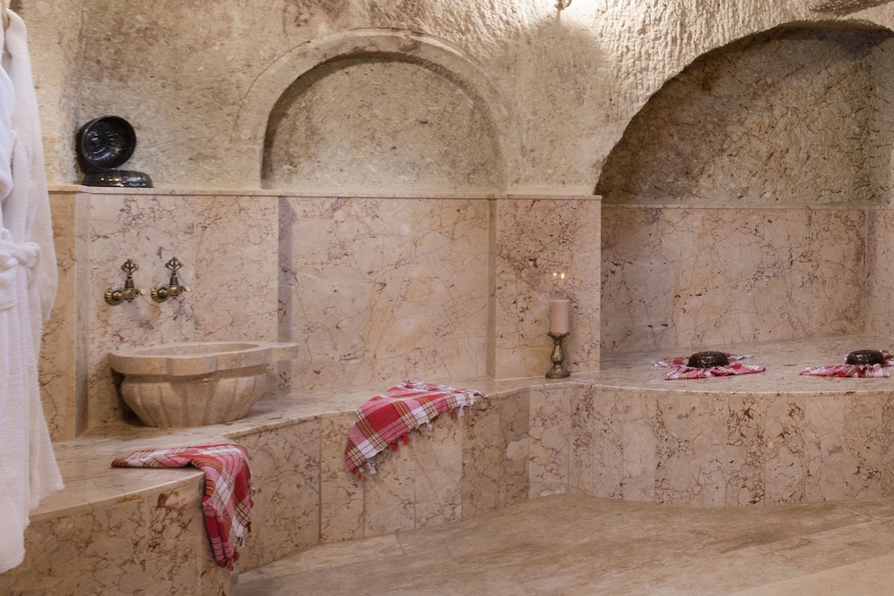 Kayata Cave Suites 29/50