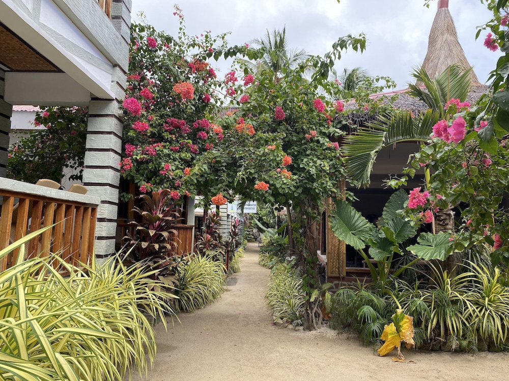 Nigi Nigi Too Beach Resort 52/61
