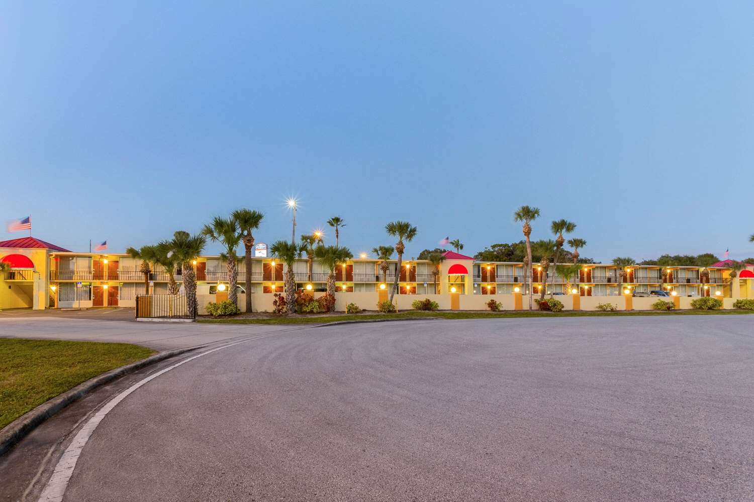 Howard Johnson by Wyndham Lakeland 21/23