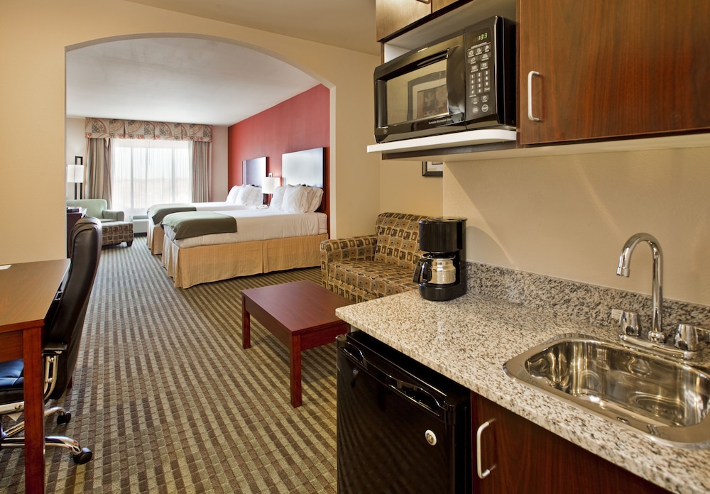 Holiday Inn Express Hotel & Suites Guthrie North Edmond 33/46