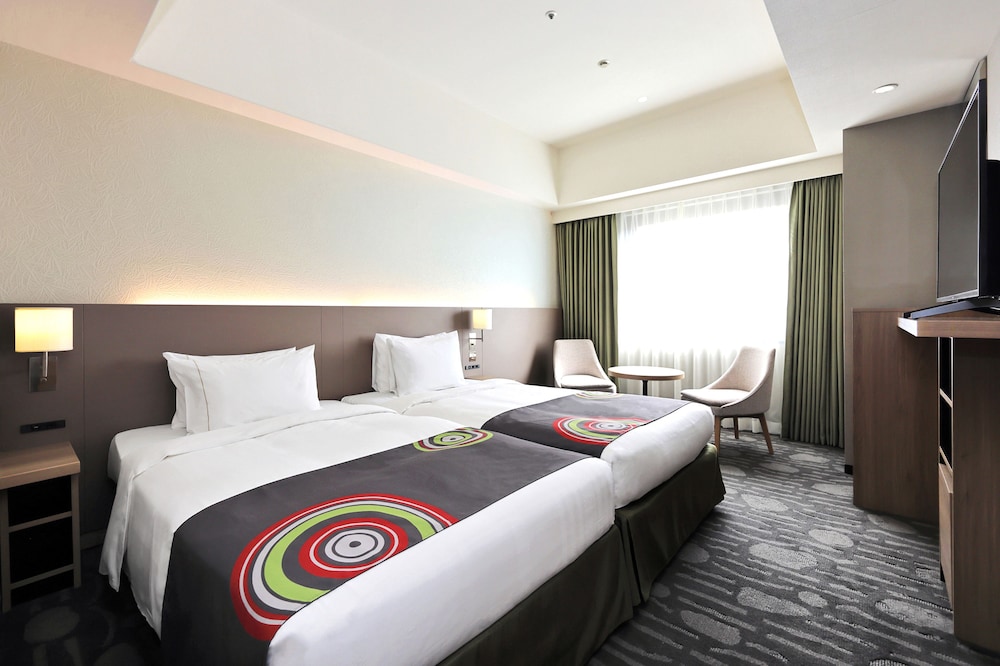 Hollywood, Triple, Twin Beds، Royal Park Hotel the Fukuoka 2/4