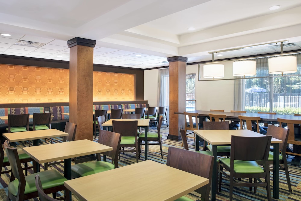 Fairfield Inn Suites By Marriott Lakeland Plant City 39/48