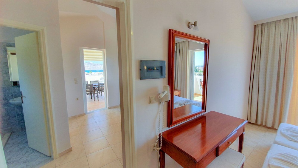 Kalimera Hotel 32/52