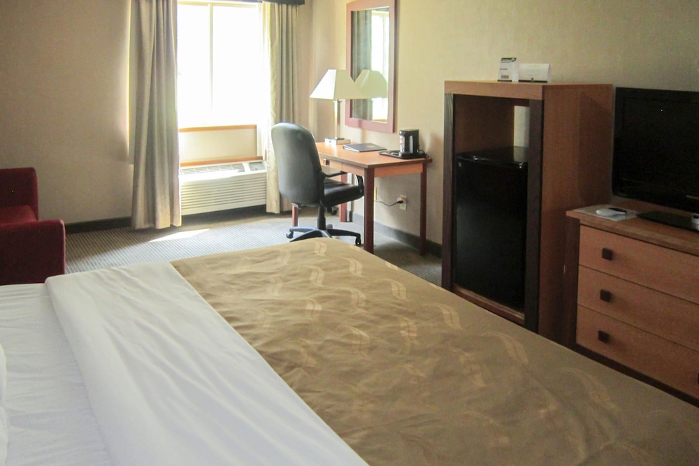 Quality Inn Nashville Bloomington 12/47