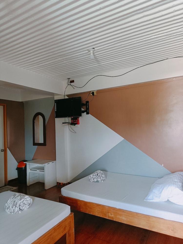 Pacific Waves Inn 52/52