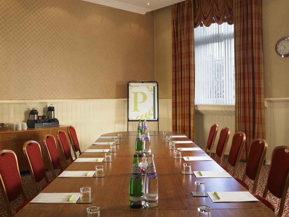Stirling Highland Hotel 48/58