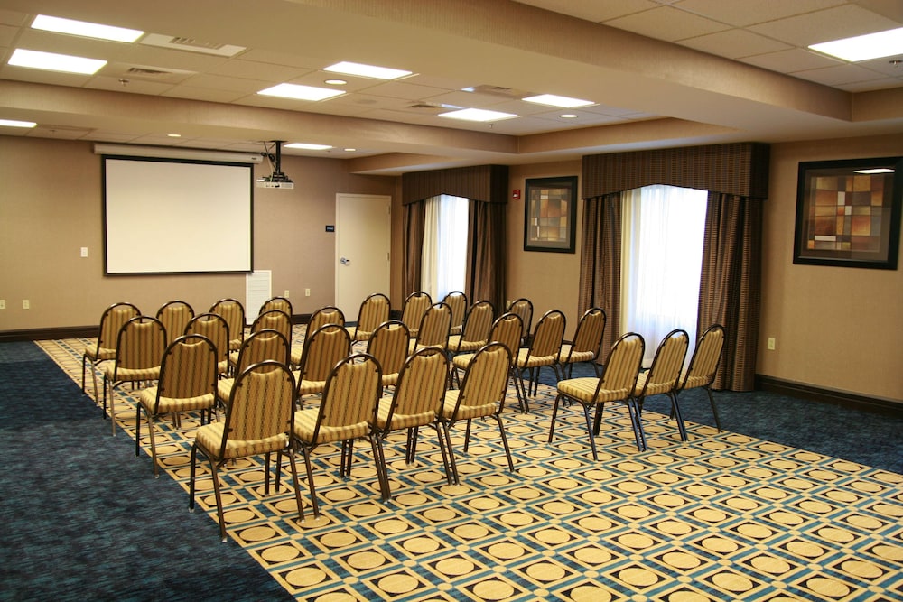 Hampton Inn Topeka 46/51