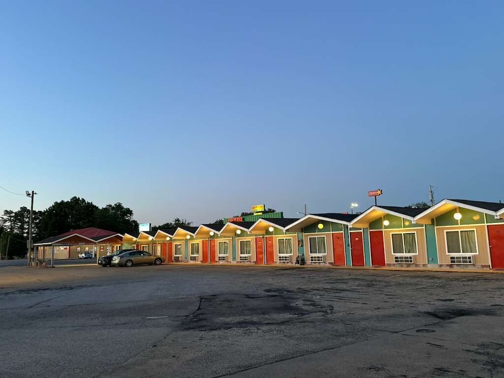 Gray Plaza Motel Benton Rend Lake I-57 35/39