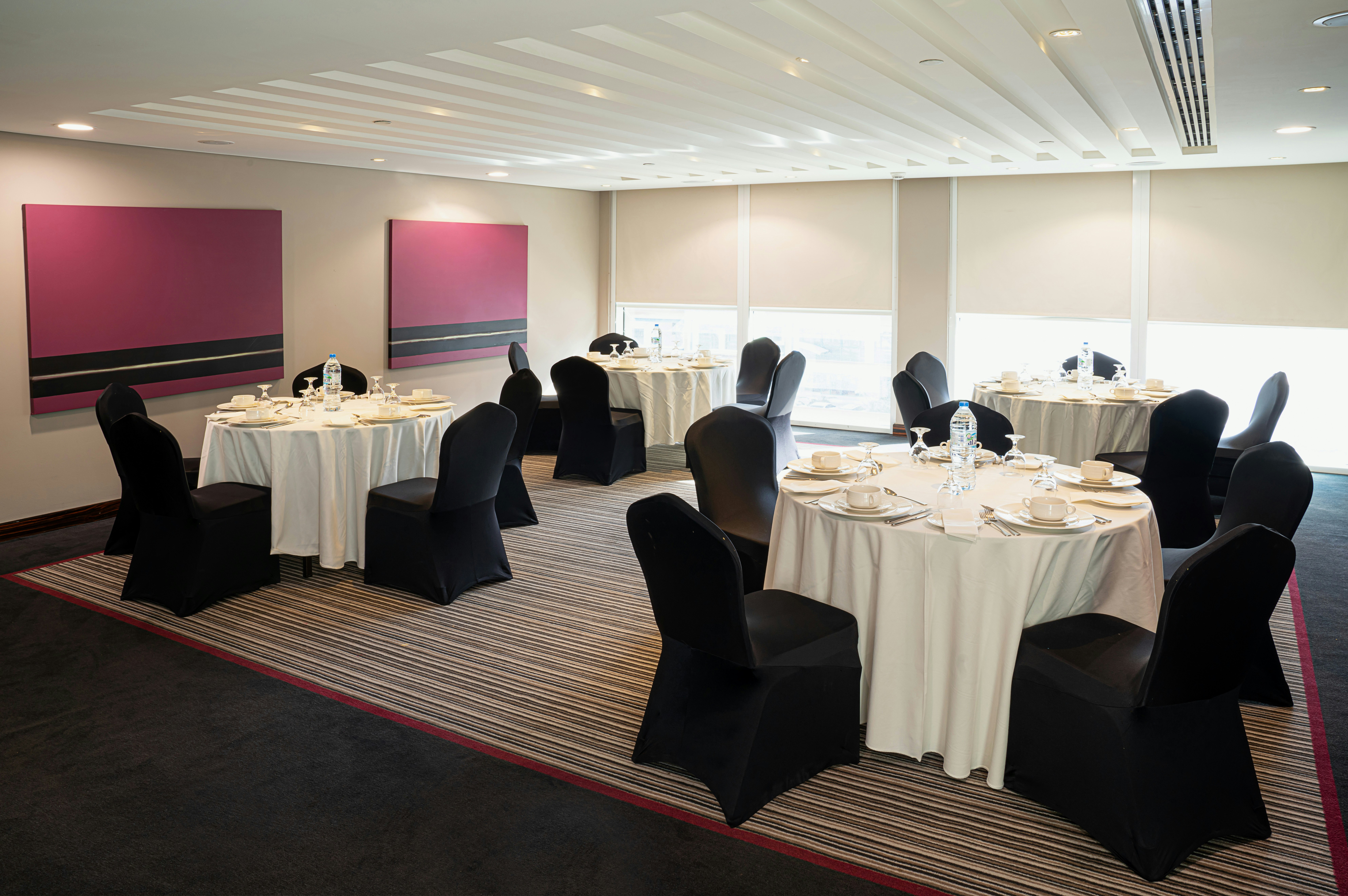 CENTRO AL MANHAL BY ROTANA 36/37