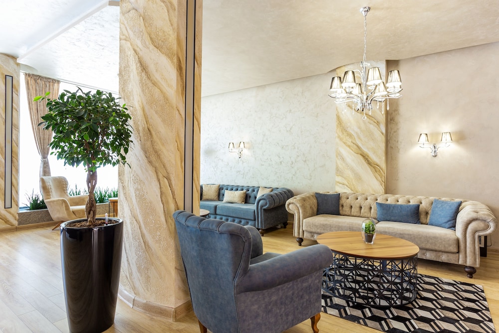 City Avenue Hotel 30/50