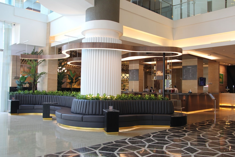 Js Luwansa Hotel And Convention Center 11/65
