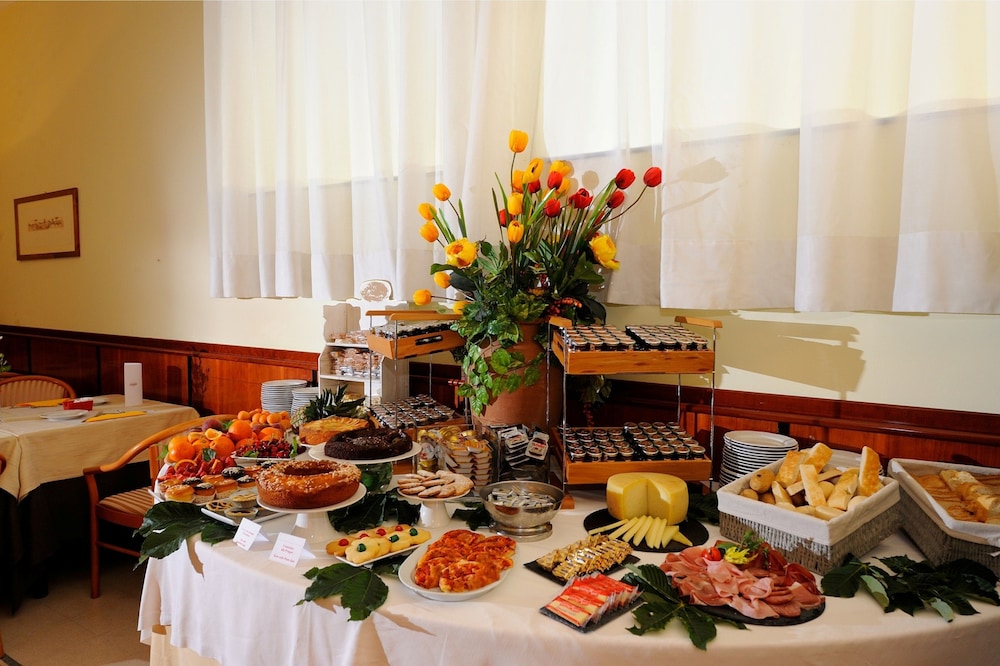 Guesia Village Hotel 63/78