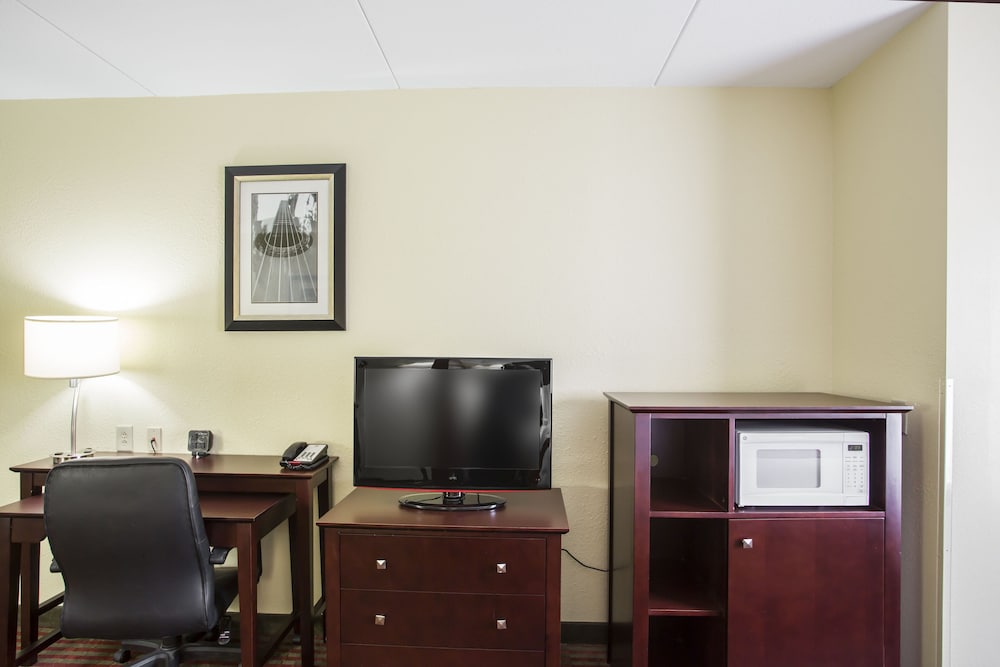 Comfort Suites Mount Juliet 53/57