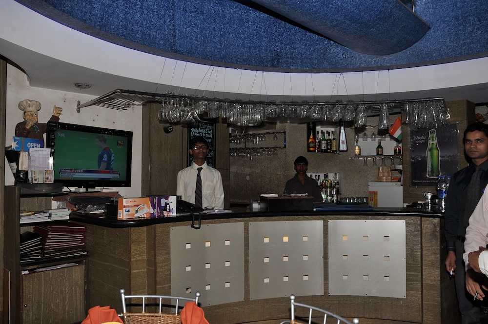 Hotel Gurukripa 6/50