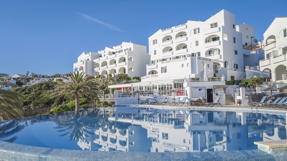 White Sands Beach Club 31/49