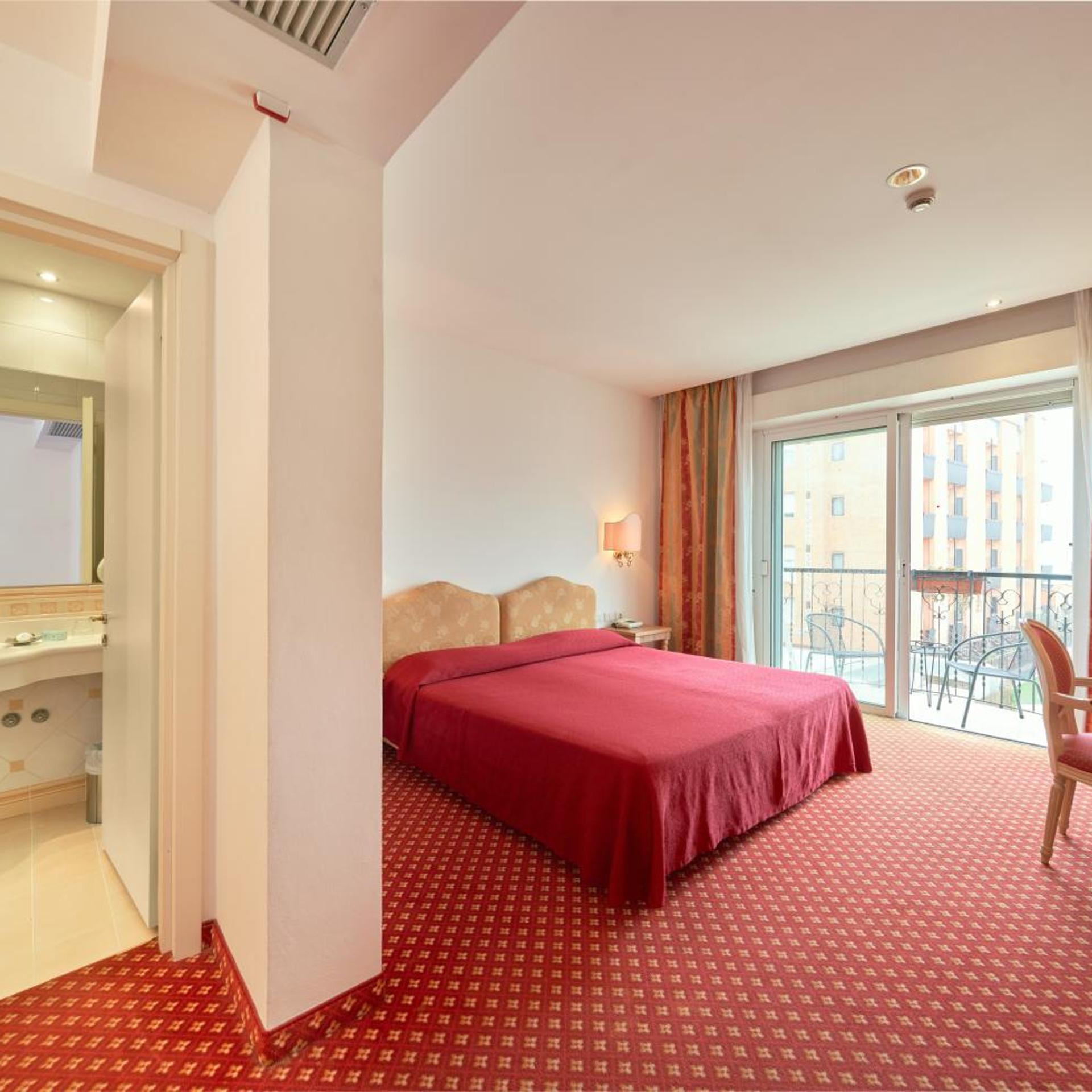 Hotel Bristol 12/50
