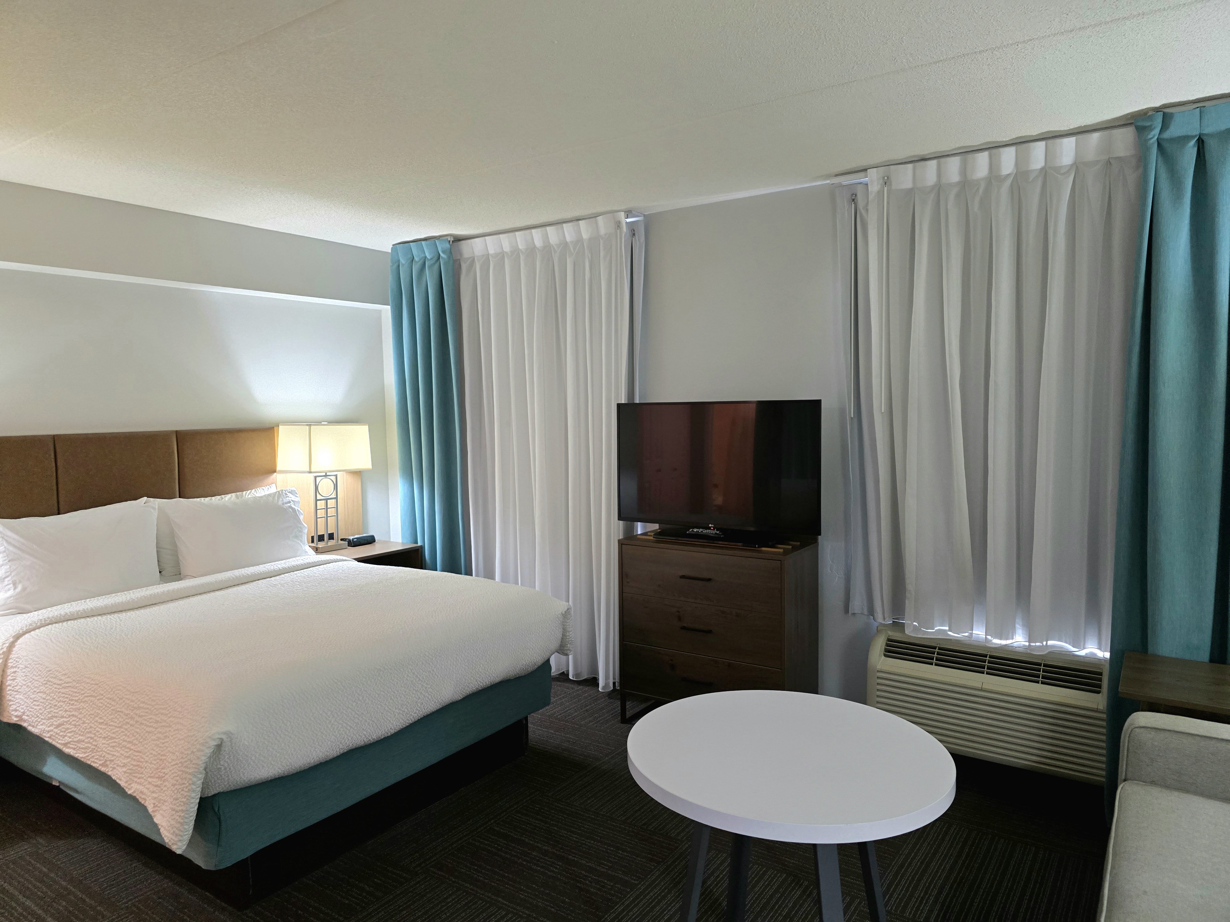 STAYBRIDGE SUITES GUELPH 26/78