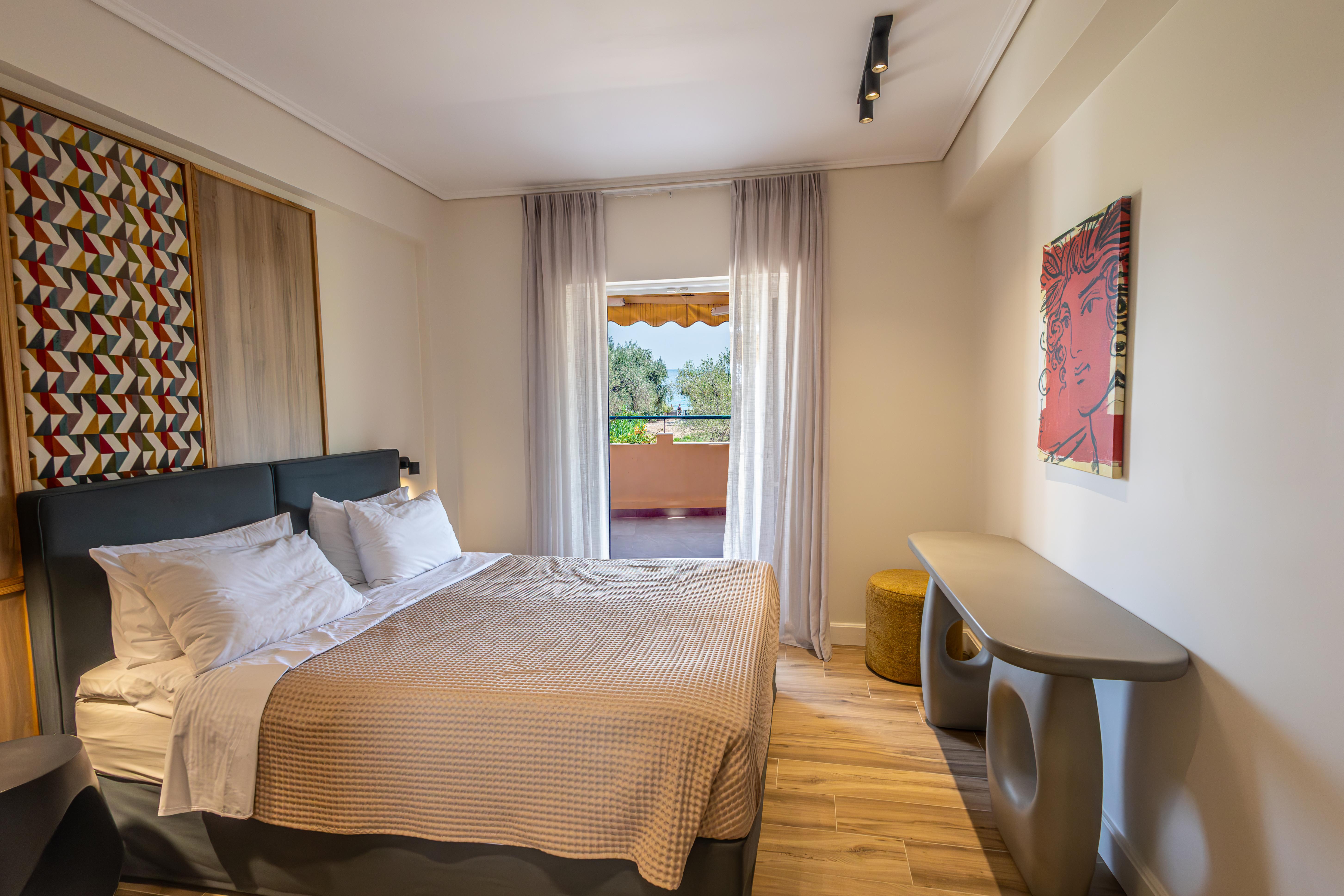 2 Bedrooms, Apartment, Sea Front