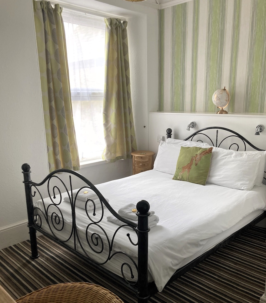 Donnington Guest House 16/40