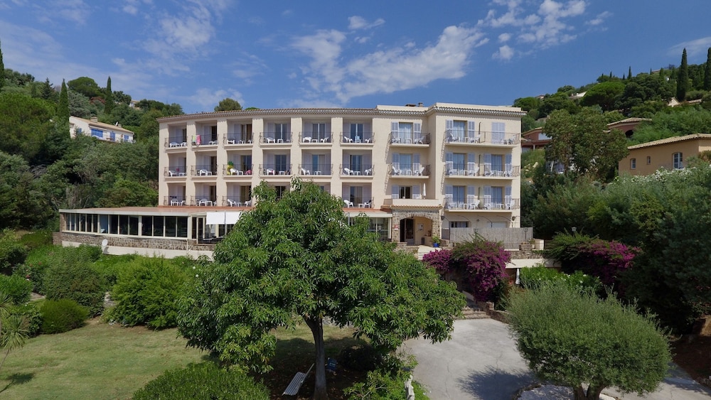 Hotel du Parc 1/62