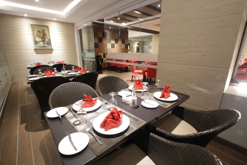 Ardan Hotel 18/30