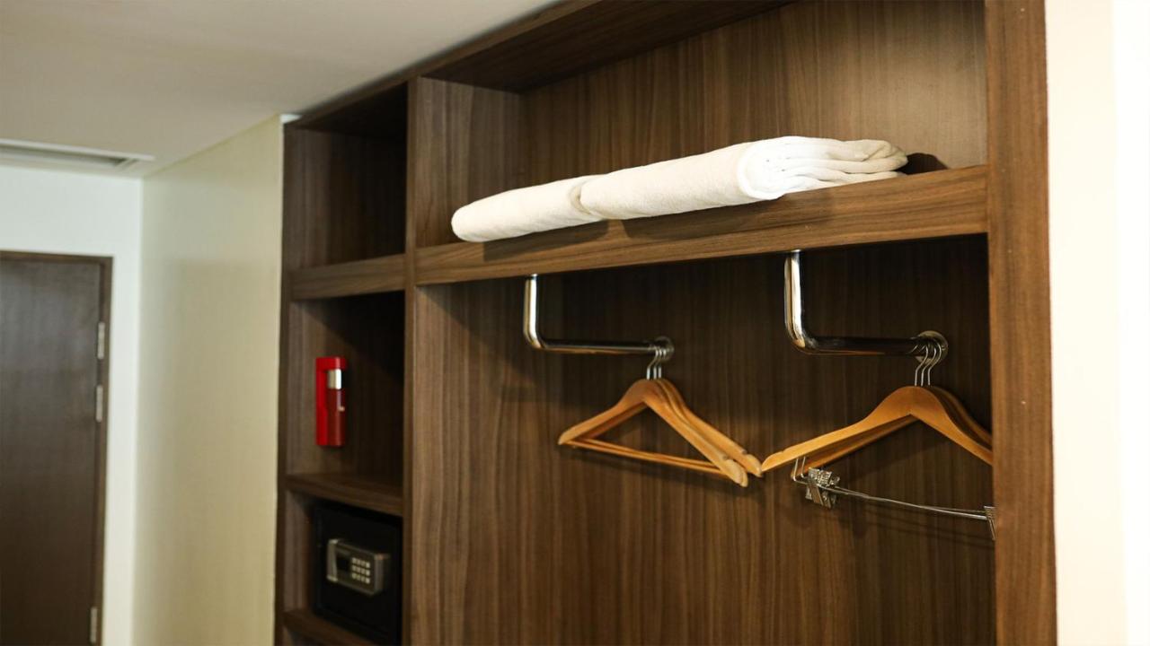 MCollection - Private Rooms in Historic Manila Chinatown 14/35