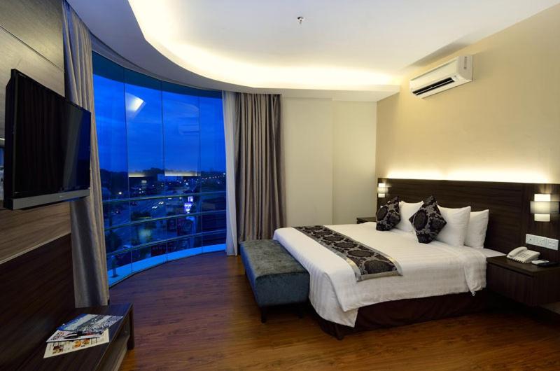 STUDIO SUITE