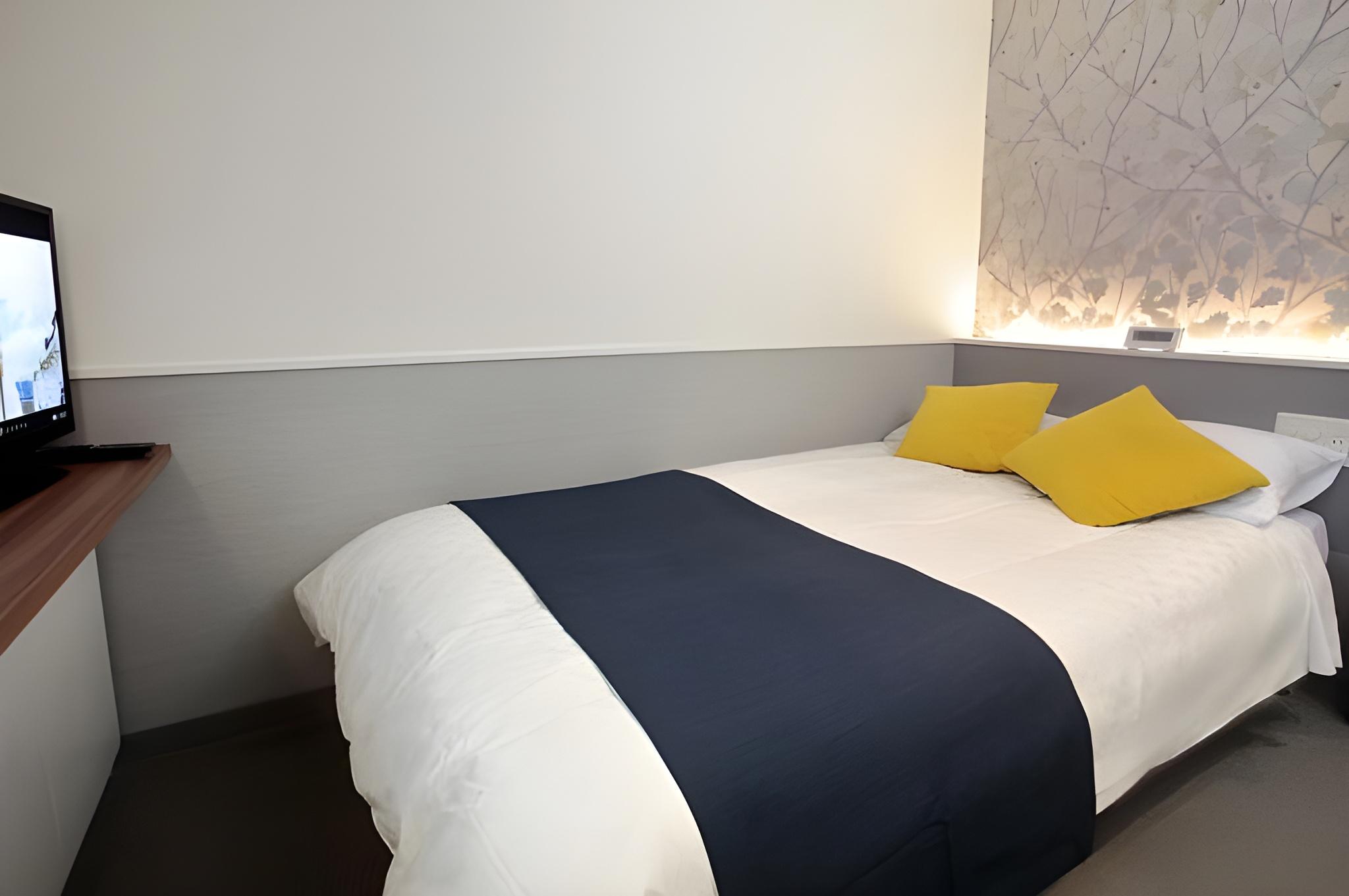 Semi Double Room