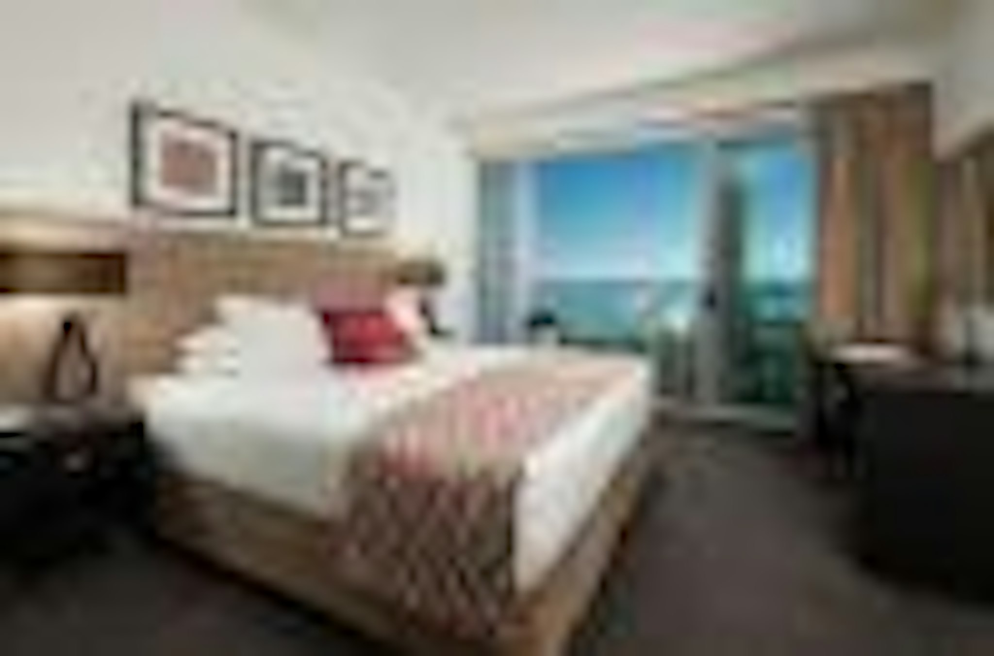 Hotel On Devonport 7/27