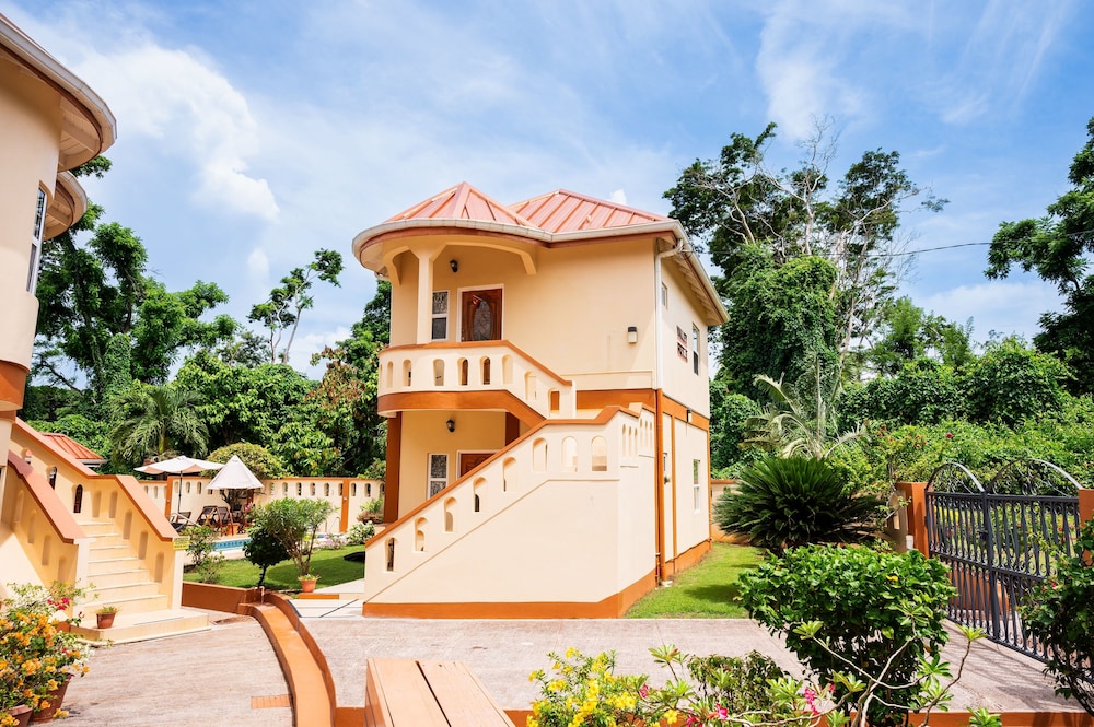 Valley Breeze Guest House 4/45