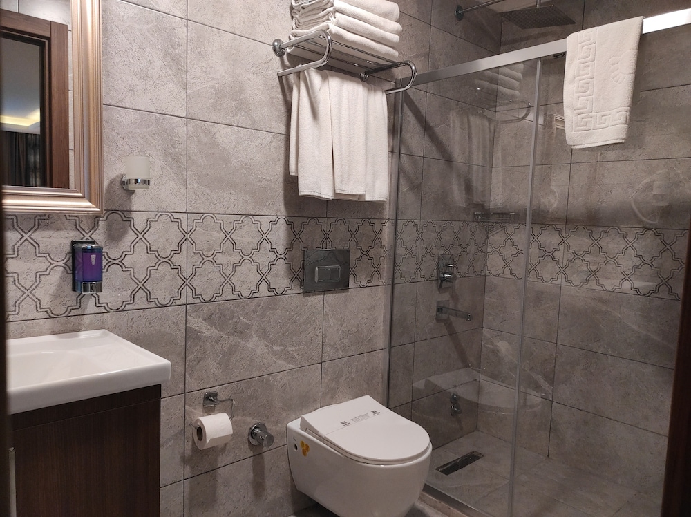Magnaura House Hotel 27/53