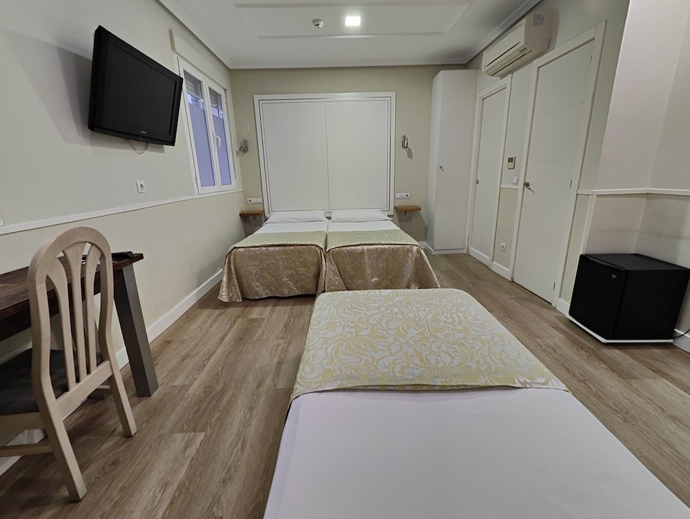 Hostal Madrid 18/50