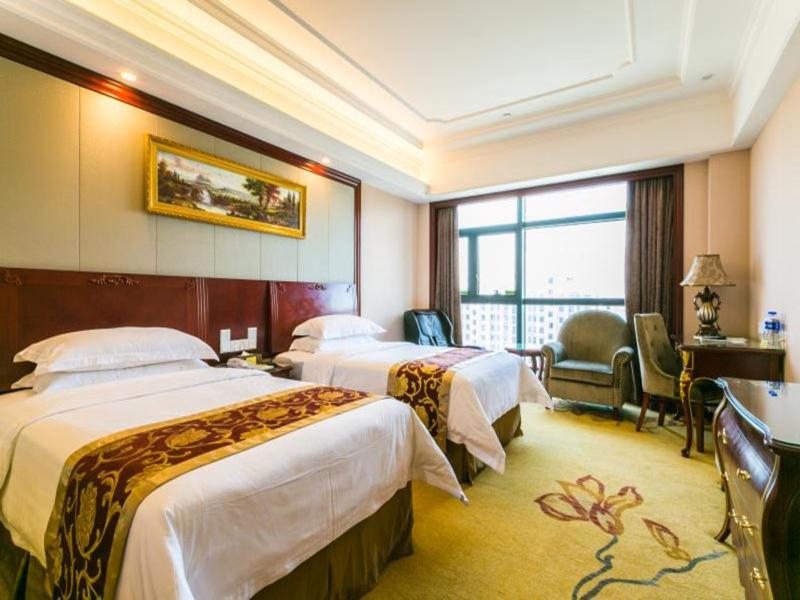 Vienna Shanghai Hongqiao National Convention And E 29/50