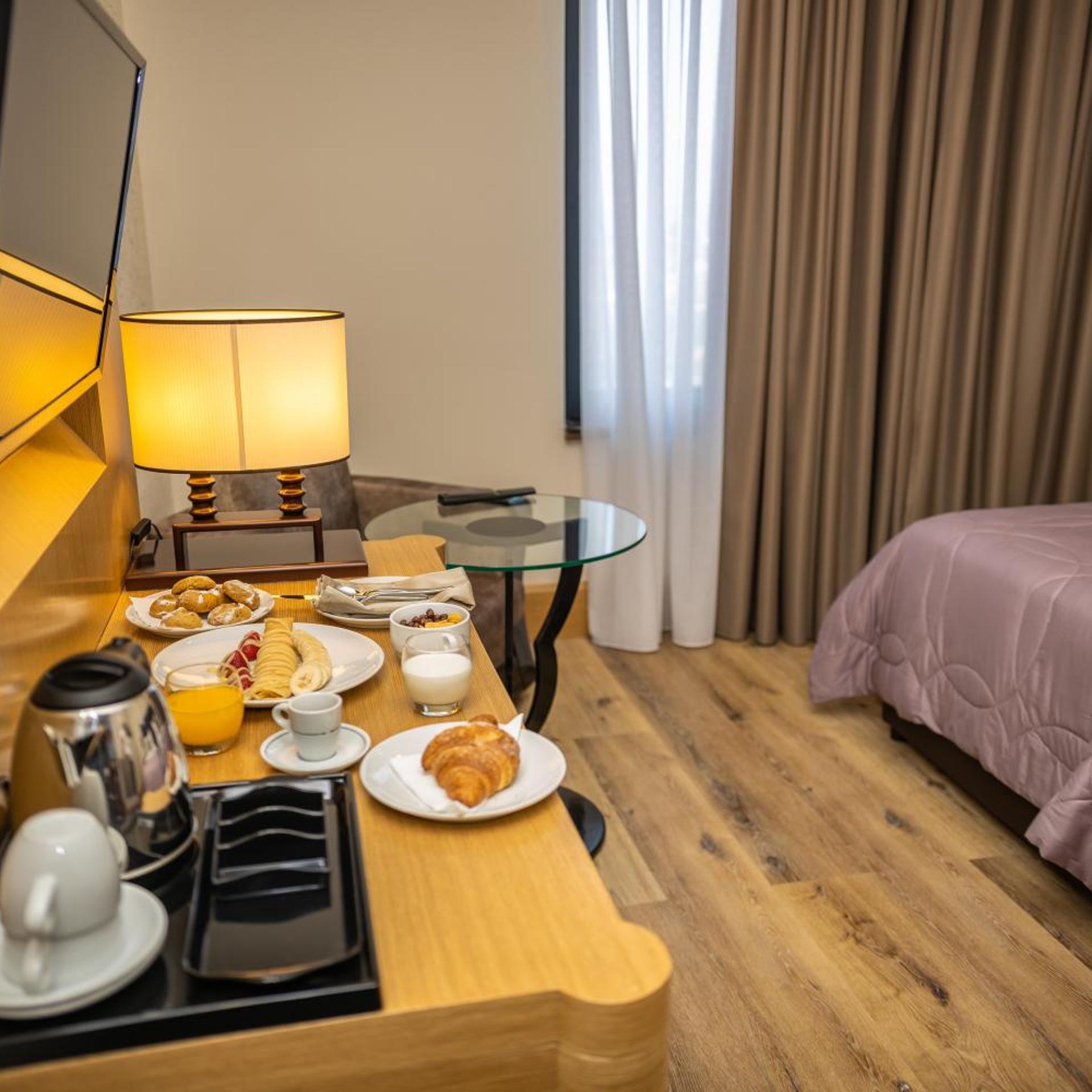Golden Palace Hotel Shkoder 56/63