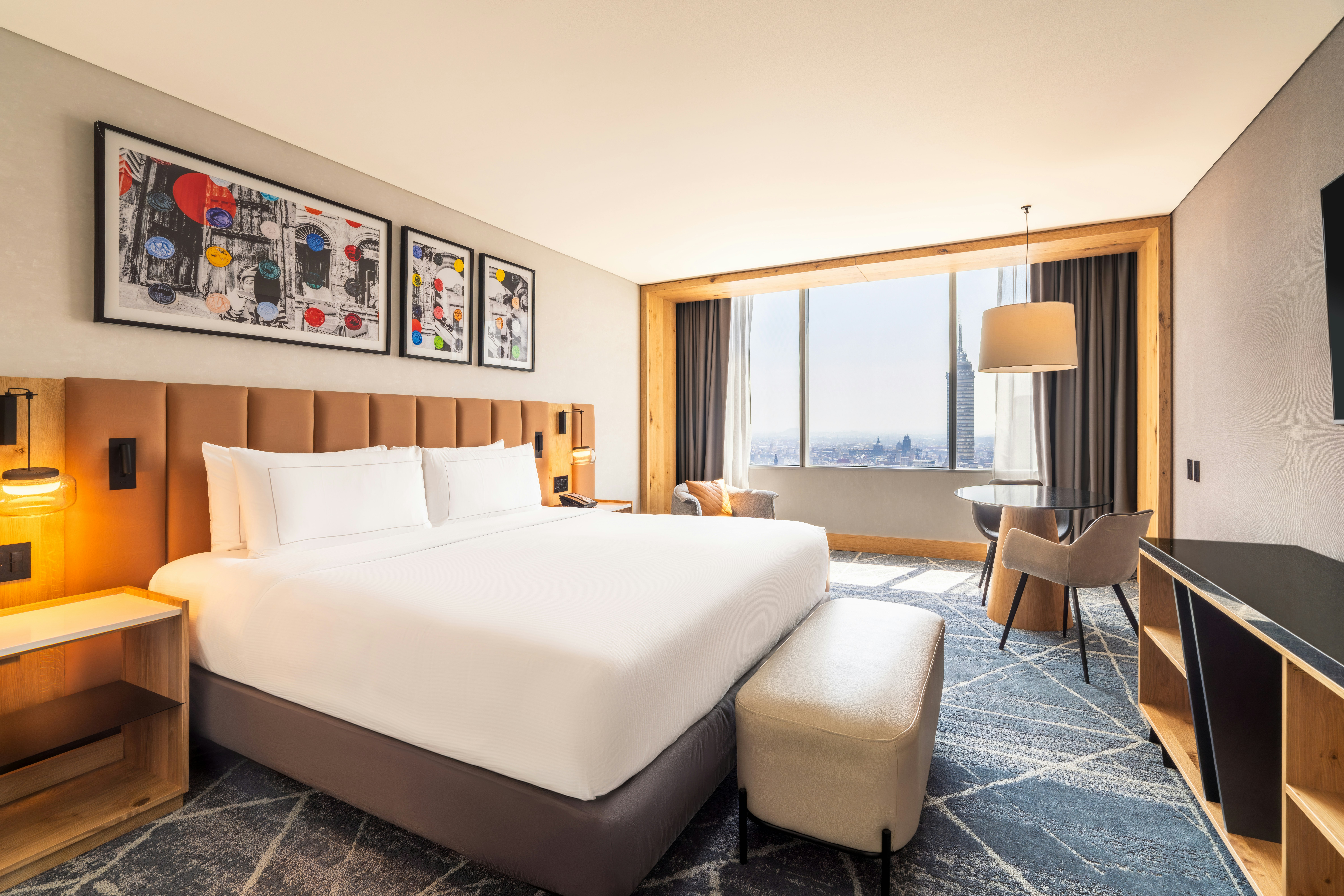 ROOM, KING BED, ALAMEDA VIEW